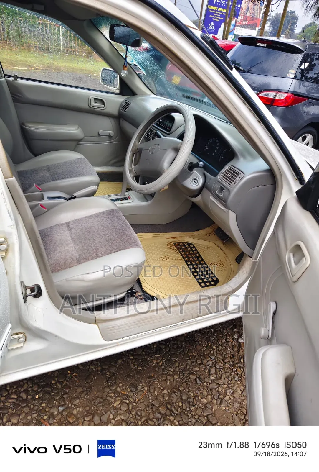 Toyota Corolla X 1.3 Automatic 2000 White