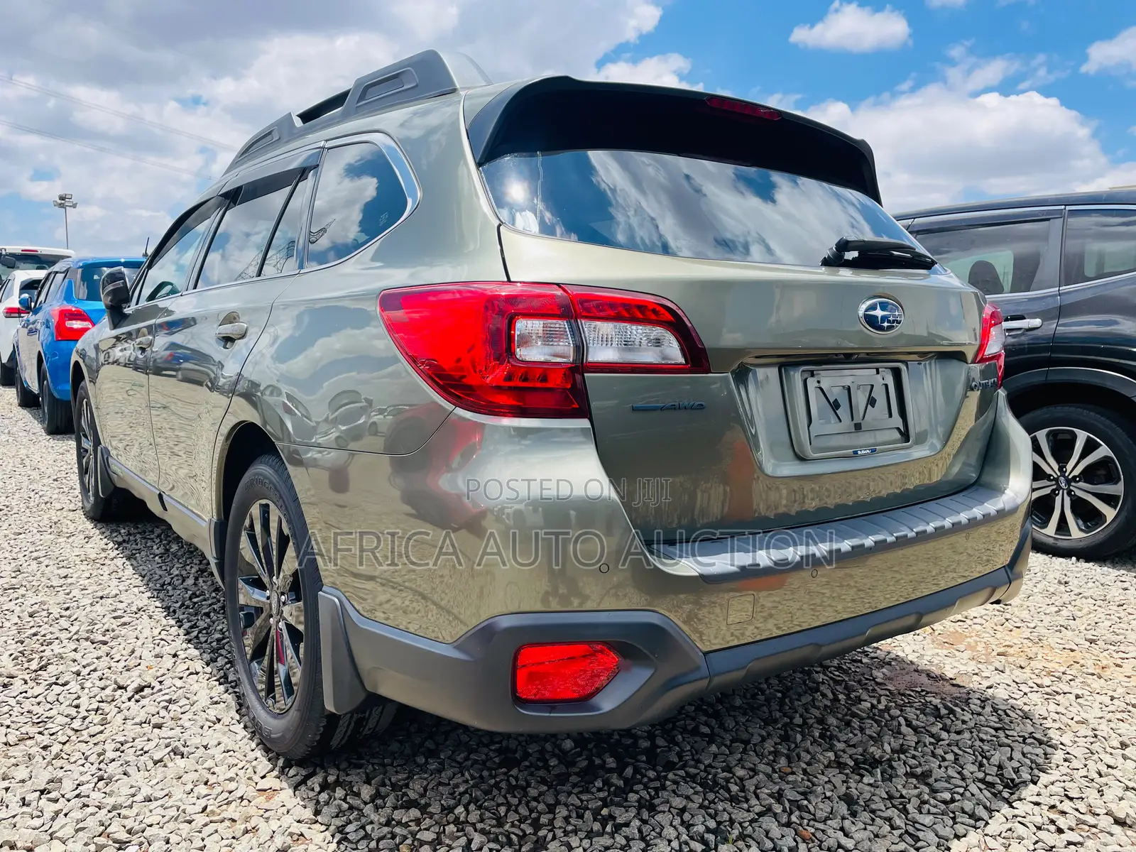 Subaru Outback 2.5i AWD 2019 Green