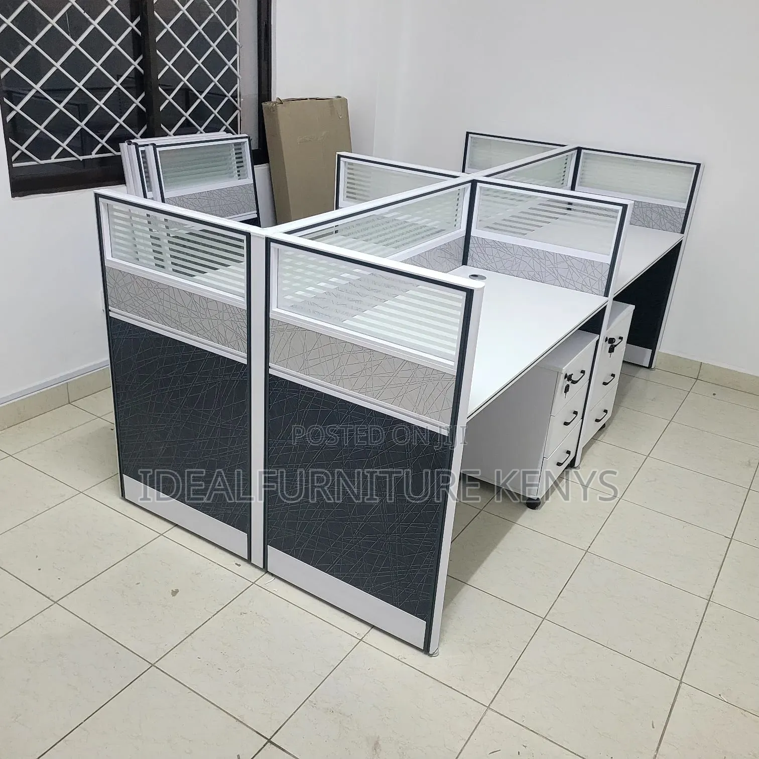 4 Seater Workstation - White Black Office Workstation