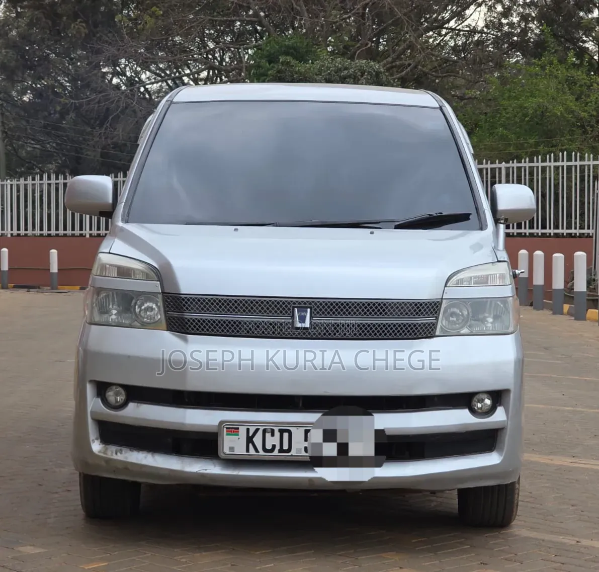 Toyota Voxy 2007 Silver