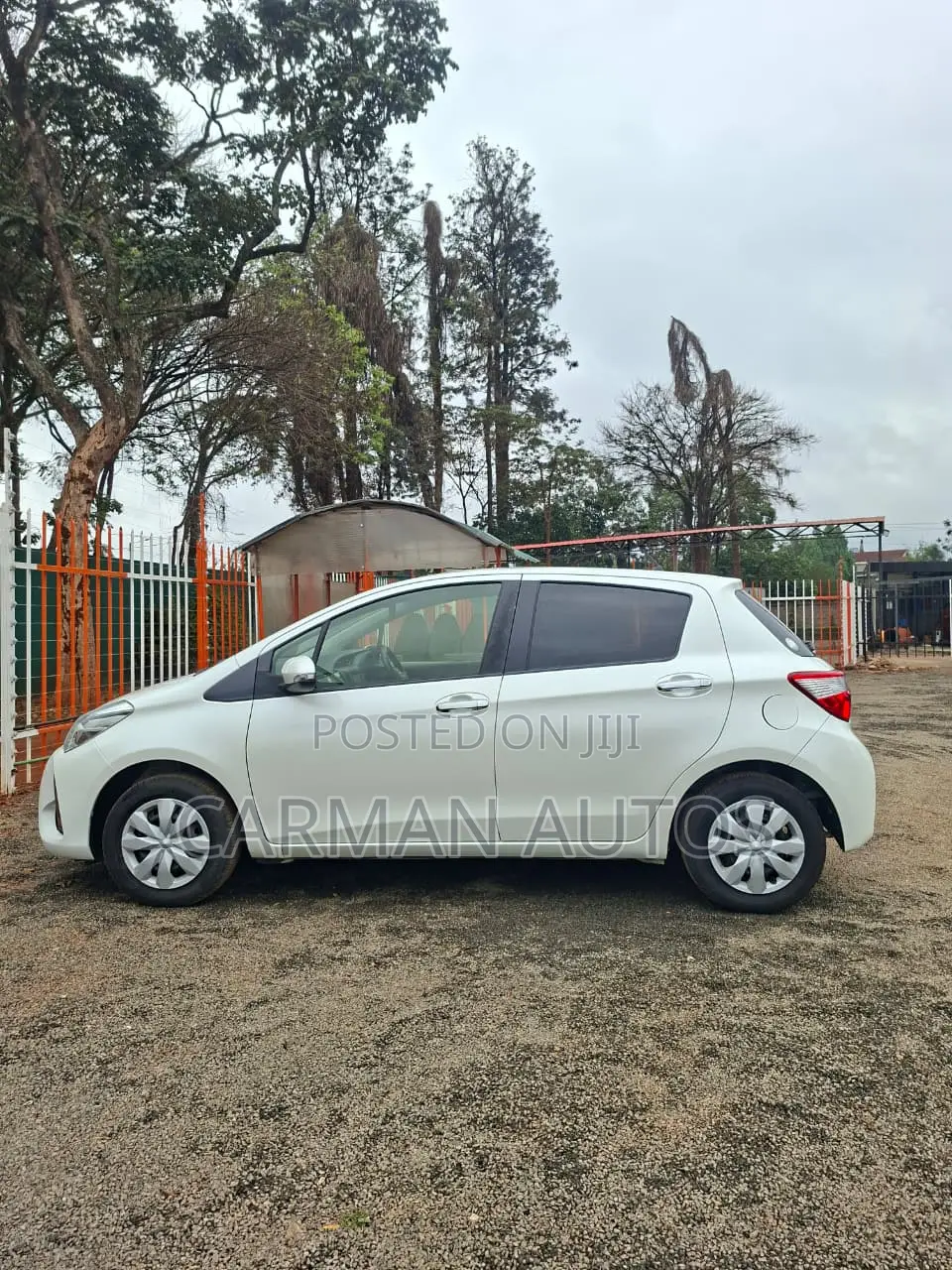 Toyota Vitz 1.0 FWD 5dr 2019 White