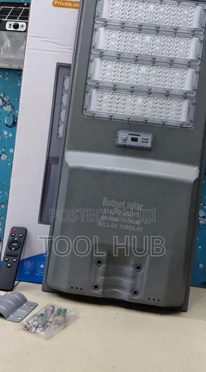 Budget Solar Integrated LED Solar Street Light (6000W / ).