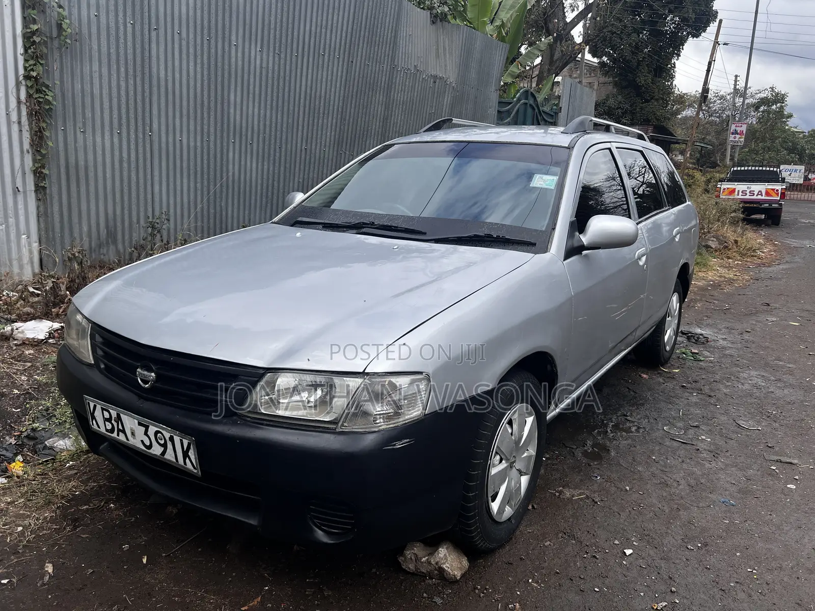 Nissan Advan 2002 Silver