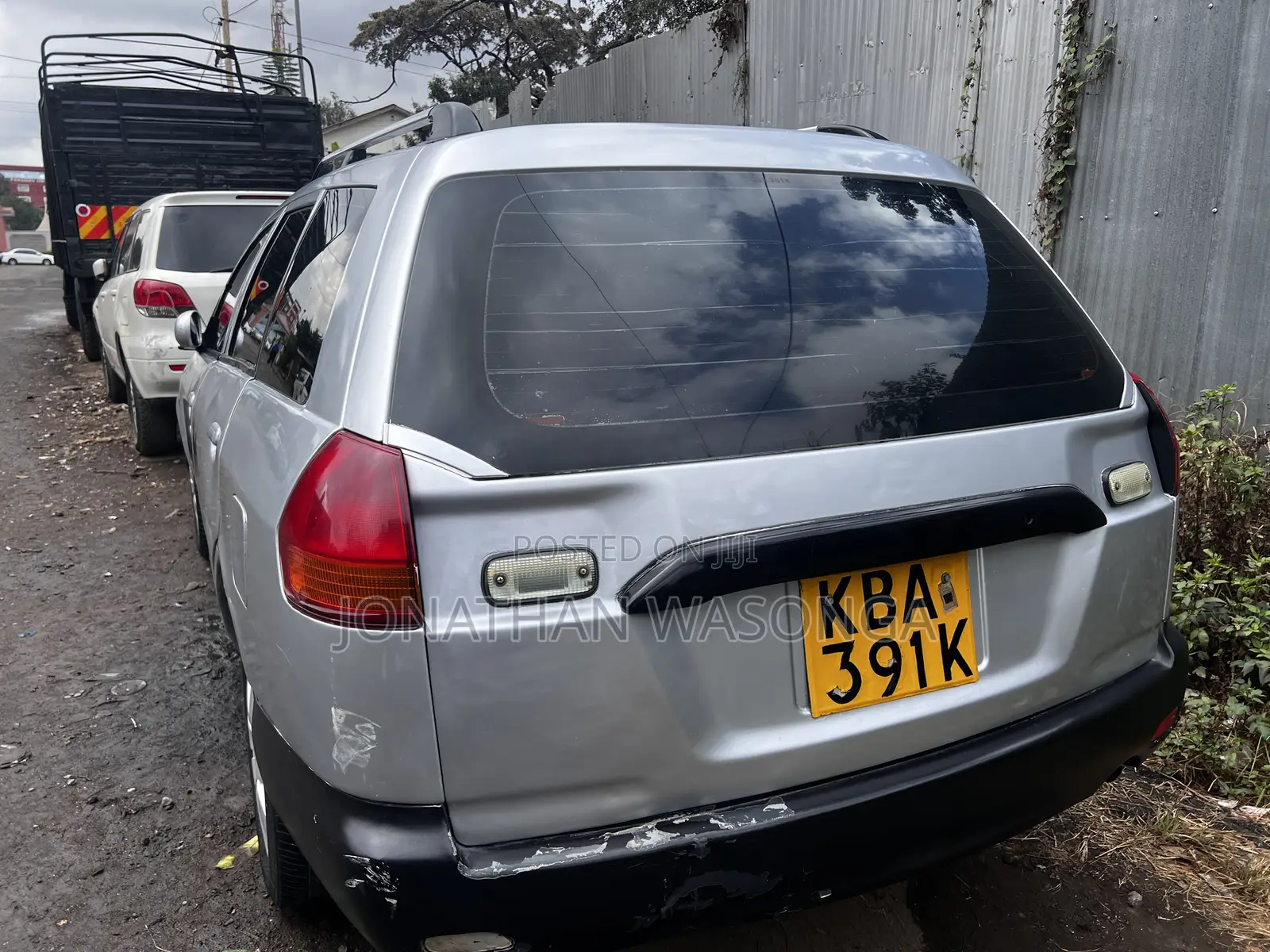 Nissan Advan 2002 Silver