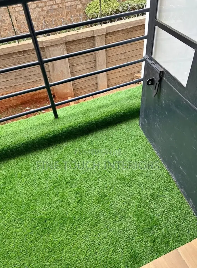 Natural Feel Artificial Green Grass Carpet
