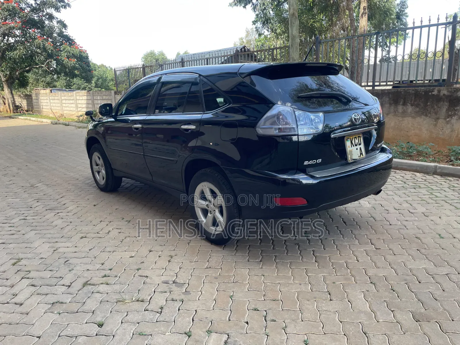 Toyota Harrier 240G 2009 Black