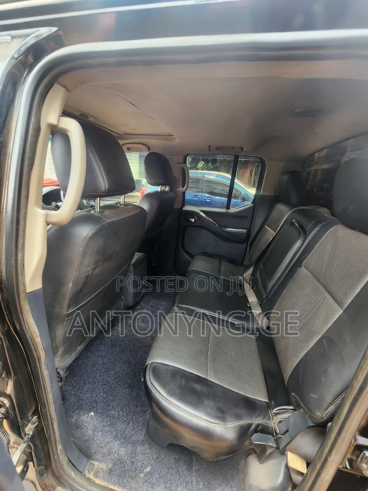 Nissan Navara 2.5 dCi 4x4 2007 Black
