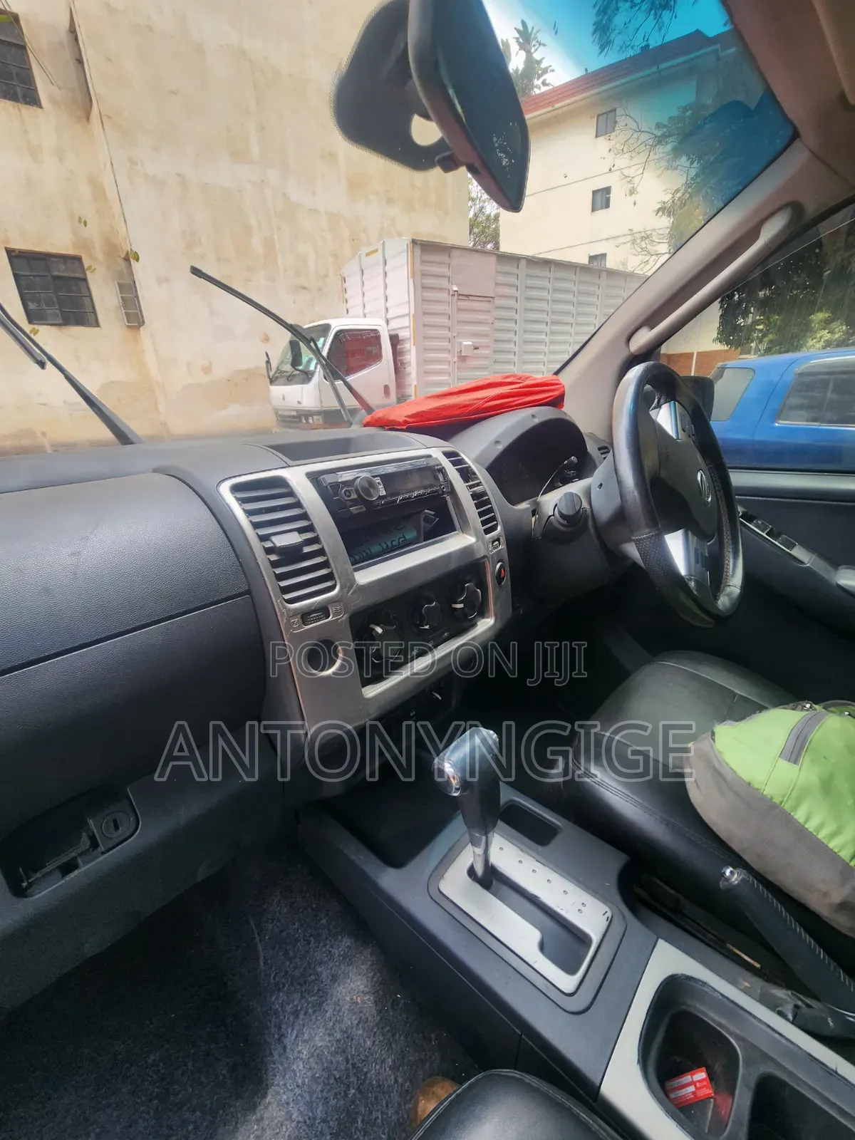 Nissan Navara 2.5 dCi 4x4 2007 Black