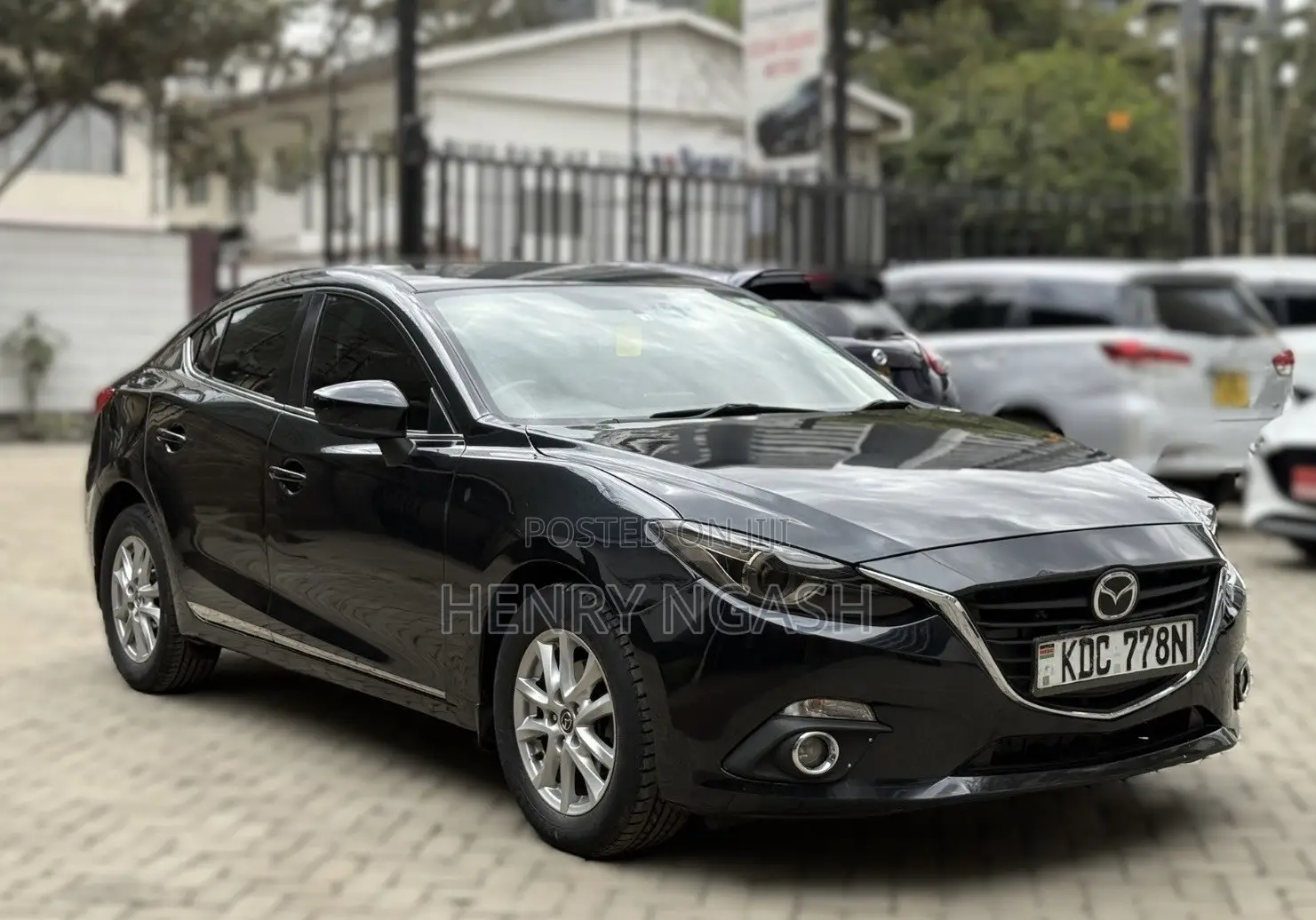 Mazda Axela SV Premium 2014 Black
