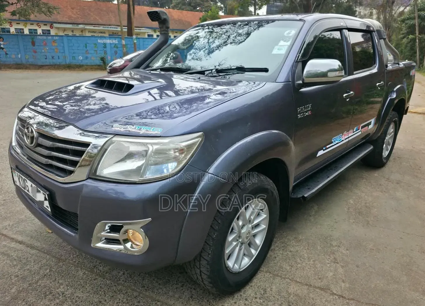 Toyota Hilux 2015 Gray