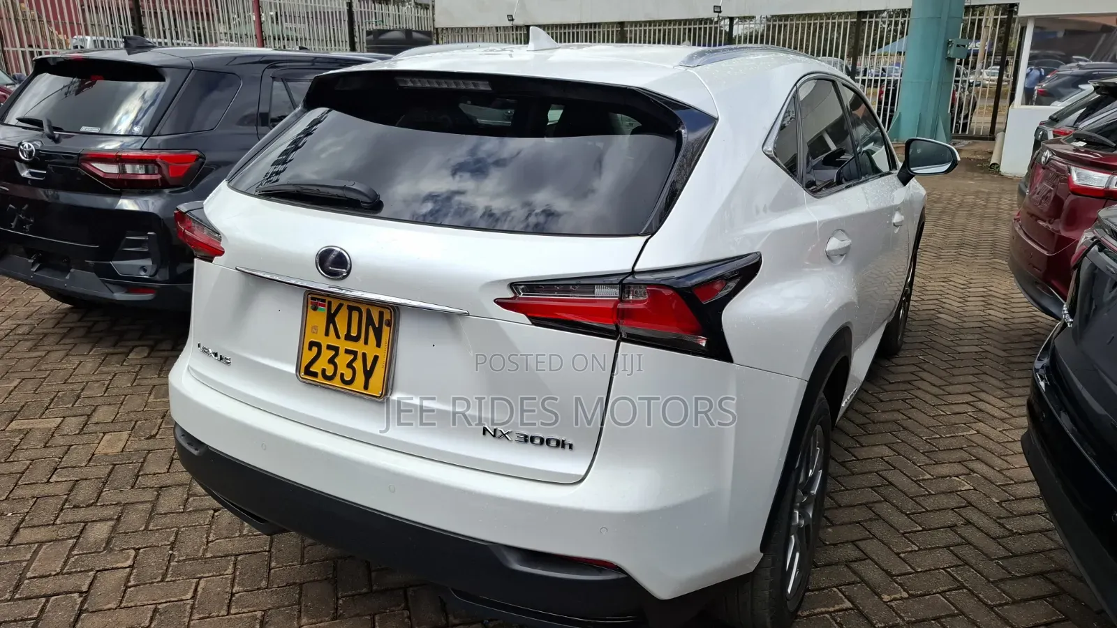 Lexus NX 300h AWD 2016 White