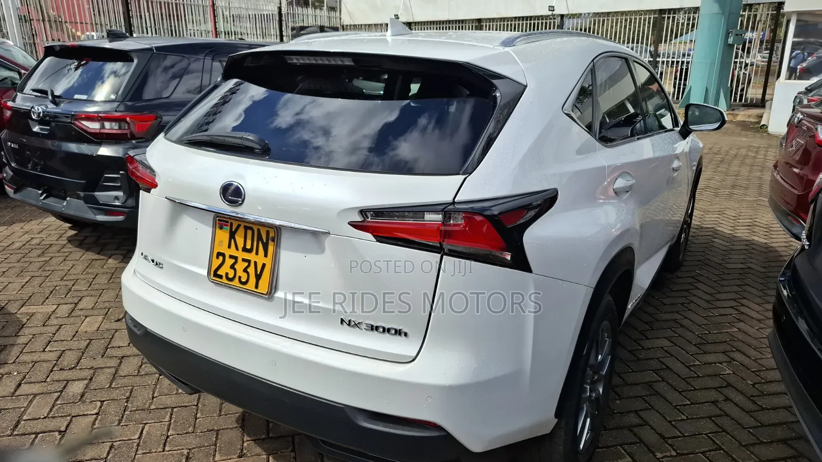Lexus NX 300h AWD 2016 White
