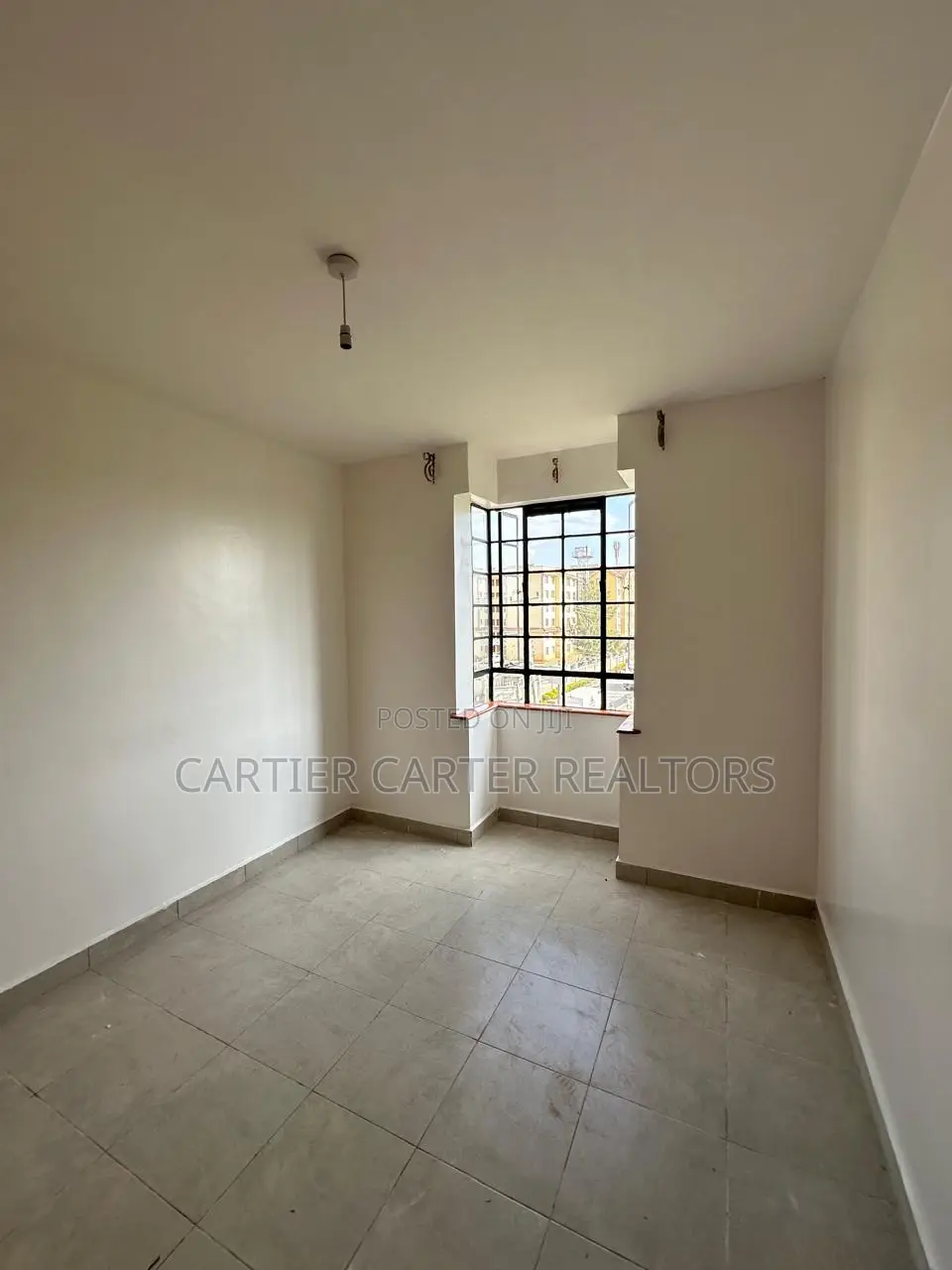 3bdrm Apartment in Bluebells, Gateway Mall Area for sale