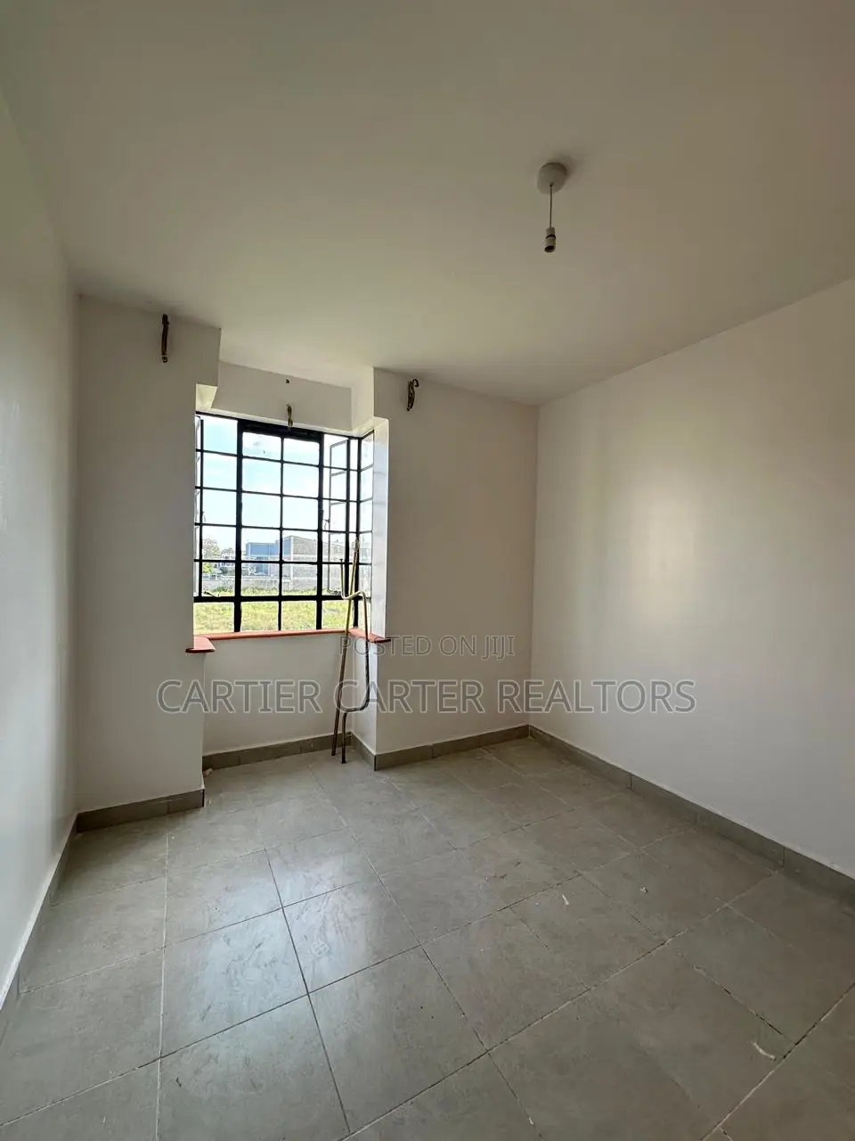 3bdrm Apartment in Bluebells, Gateway Mall Area for sale