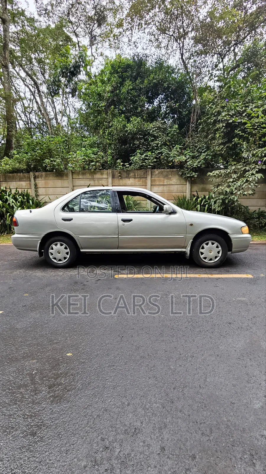 Nissan Sunny 1997 Silver