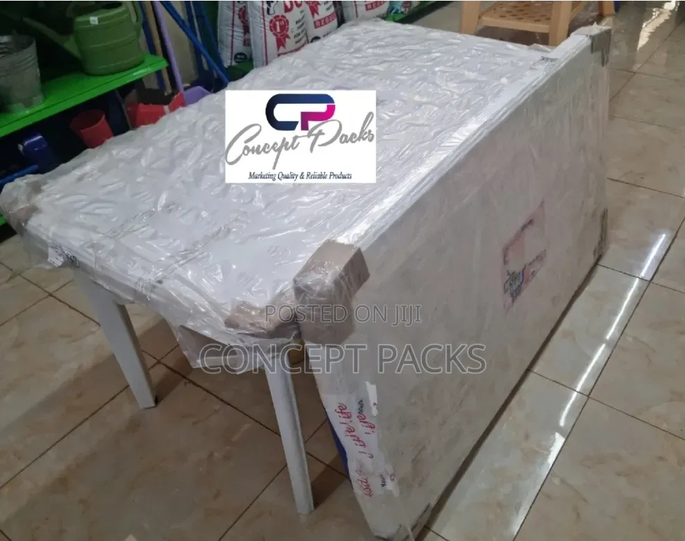 White Six(6)Seater Plastic Table. H730xw840xl1470mm