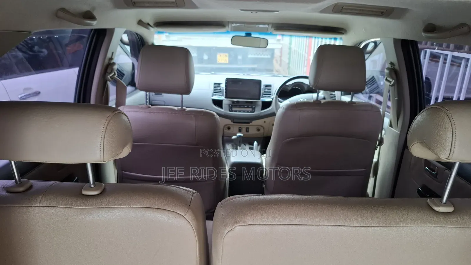 Toyota Fortuner 2.7 AWD 2012 Gray