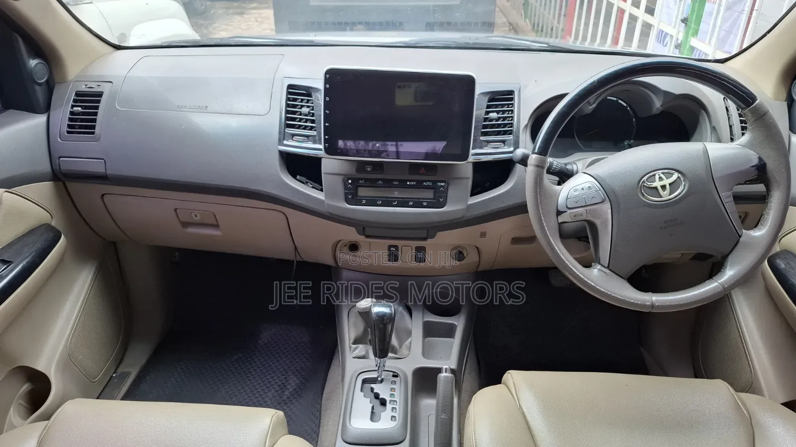 Toyota Fortuner 2.7 AWD 2012 Gray