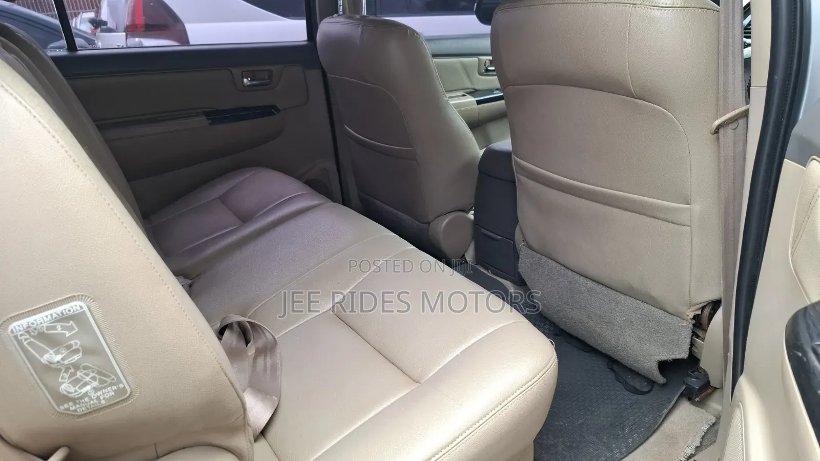 Toyota Fortuner 2.7 AWD 2012 Gray