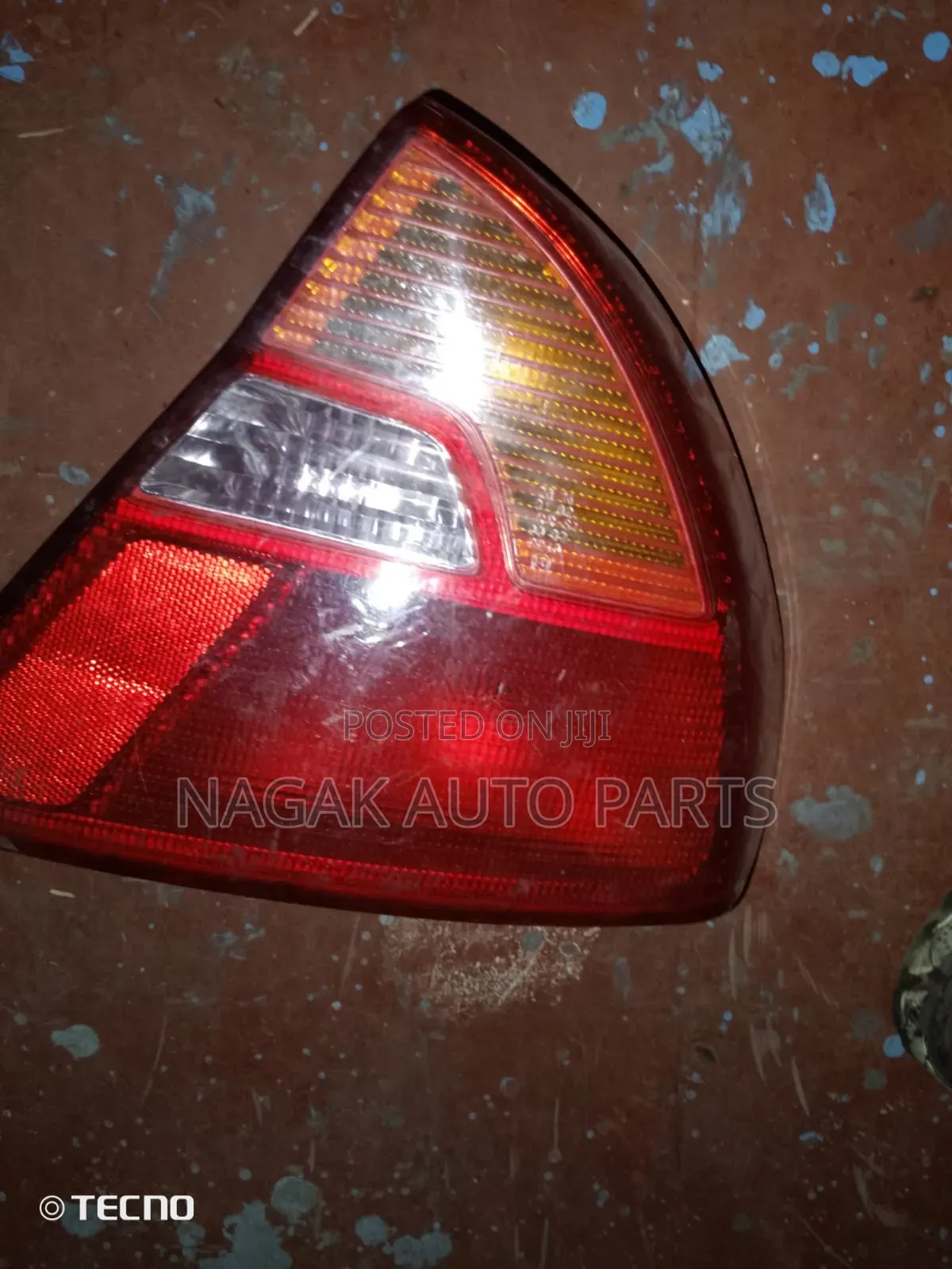 Mitsubishi Lancer Ck2 Taillight