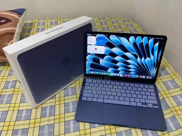 Laptop Apple 8GB SSD 512GB