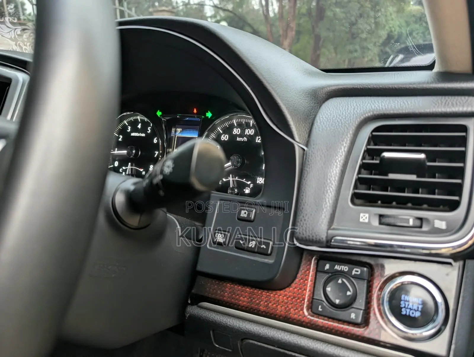 Toyota Crown 2016 Black