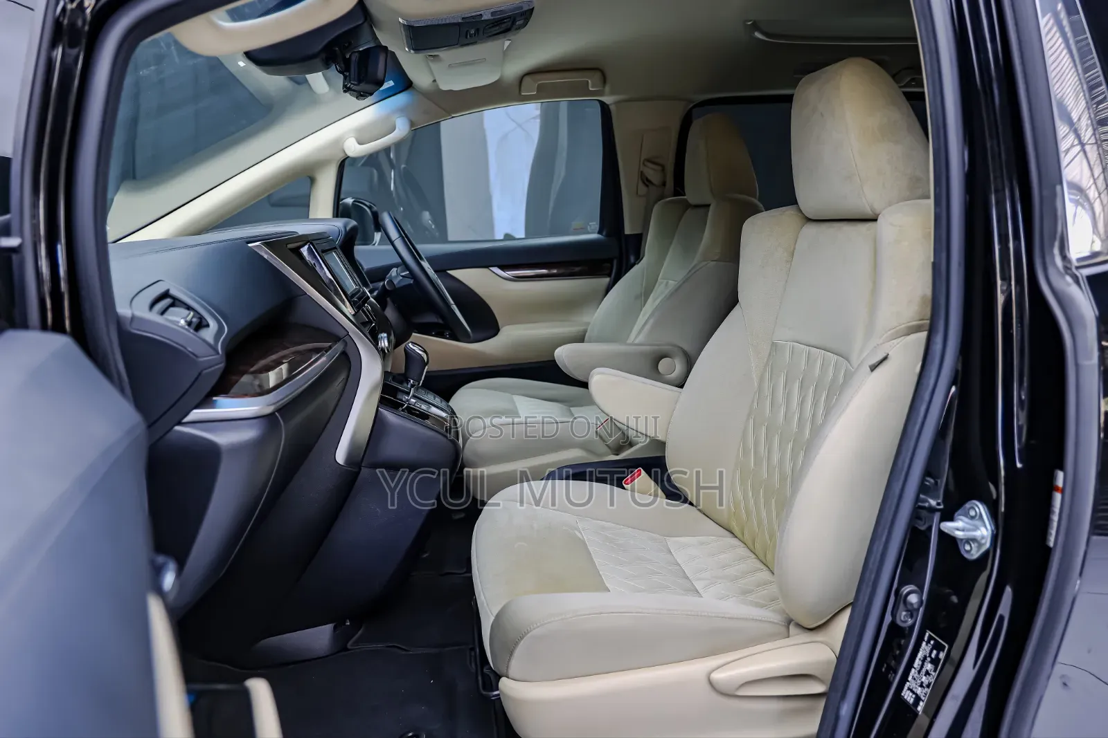 Toyota Alphard 2.5 Petrol AWD 2019 Black
