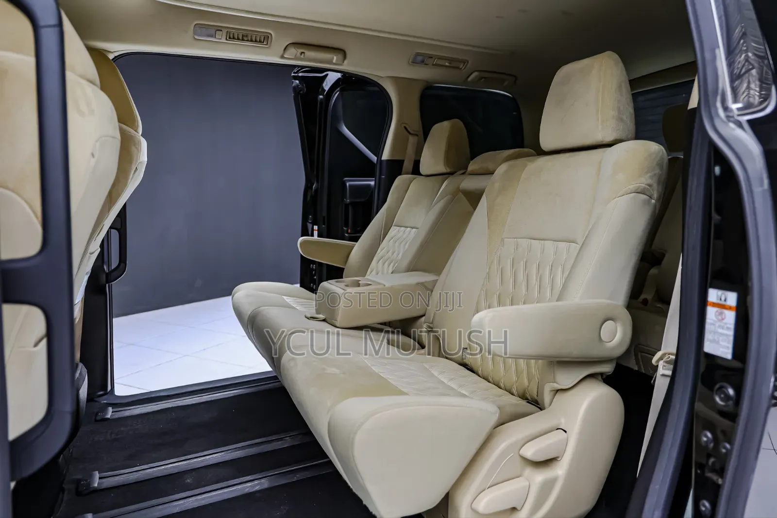 Toyota Alphard 2.5 Petrol AWD 2019 Black