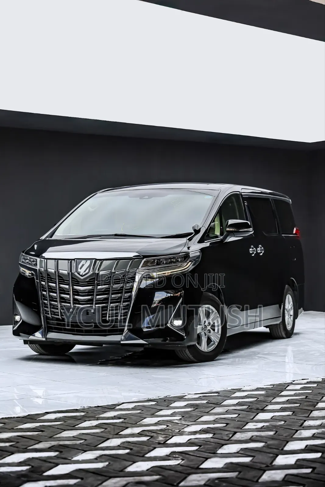 Toyota Alphard 2.5 Petrol AWD 2019 Black