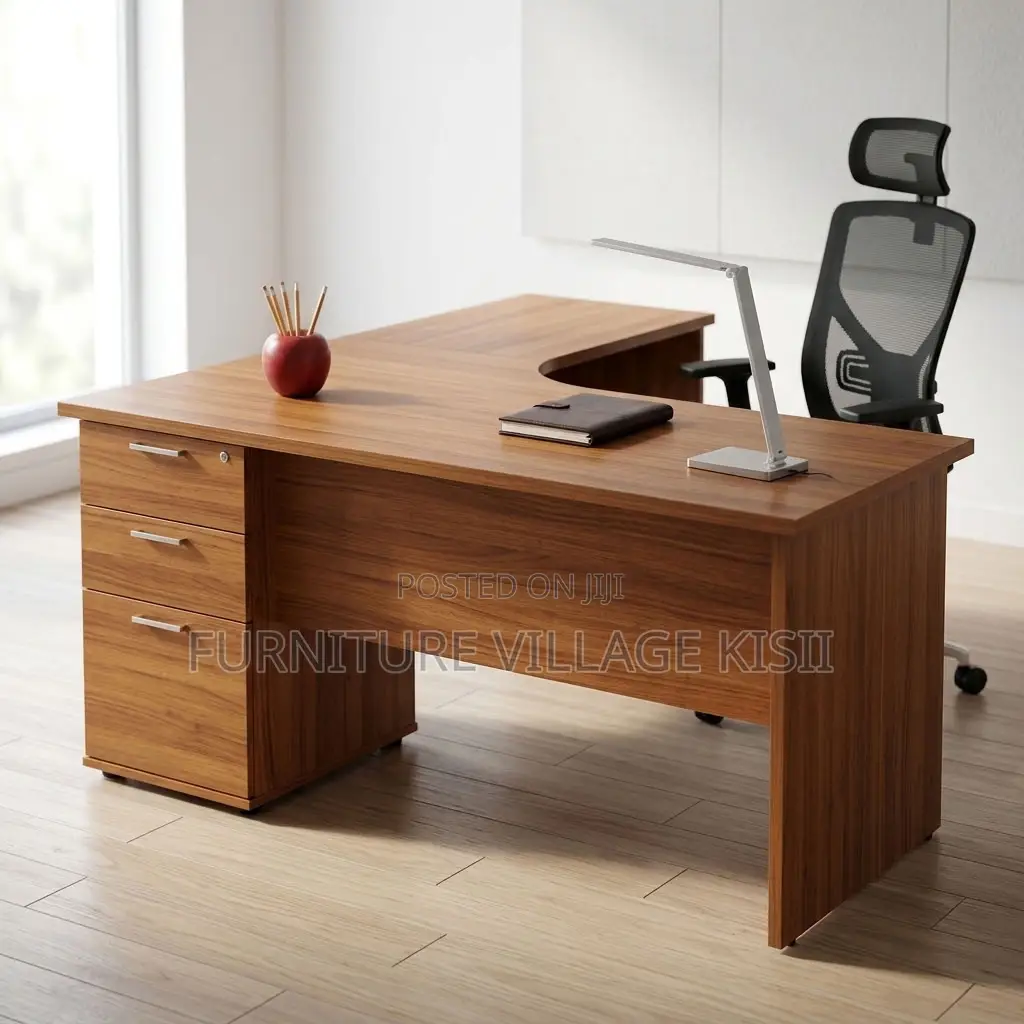 1.4m Curved Office Desk