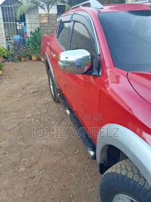 Mitsubishi L200 Double Cab 2.4 154hp 4WD 2015 Red