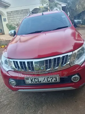 Mitsubishi L200 Double Cab 2.4 154hp 4WD 2015 Red