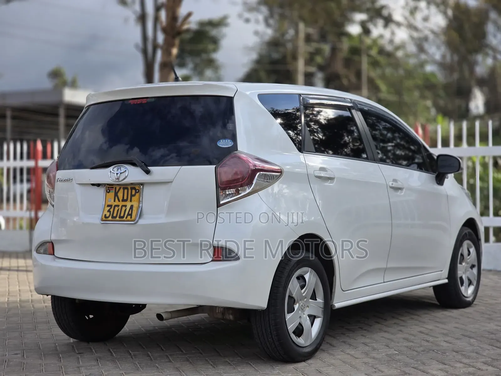 Toyota Ractis 2016 White