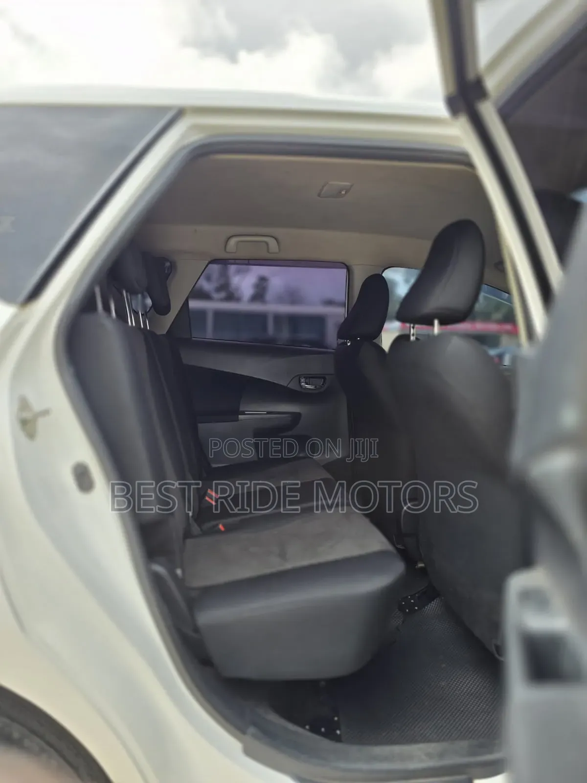 Toyota Ractis 2016 White