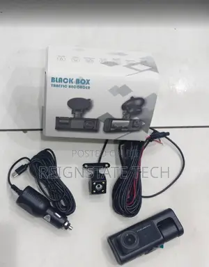 3 in 1 Dash Camera With SD Card Slot and Rear View Camera