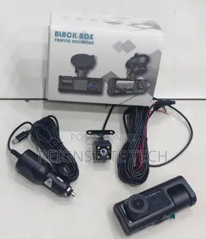 3 in 1 Dash Camera With SD Card Slot and Rear View Camera