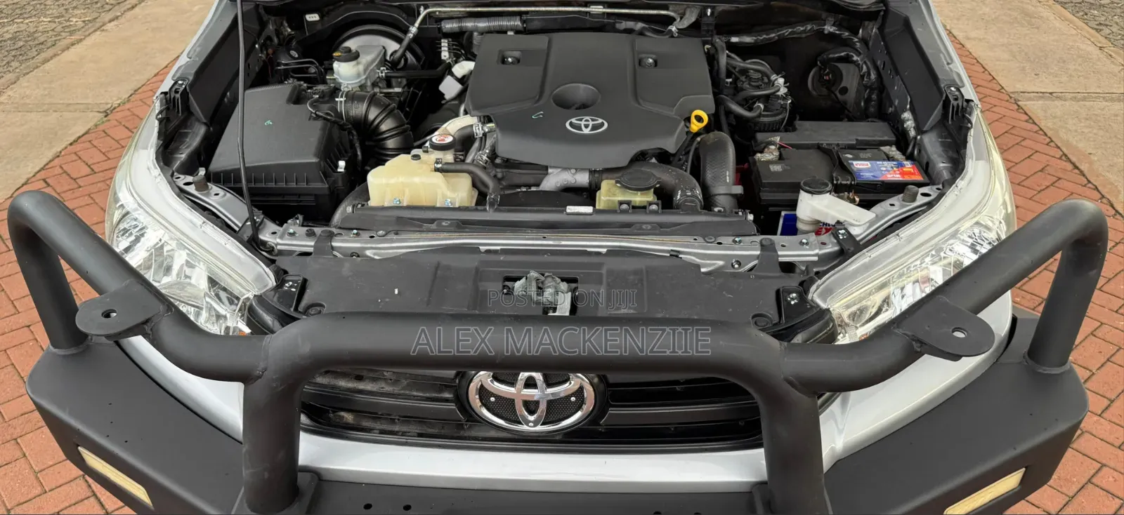 Toyota Hilux 2020 Silver