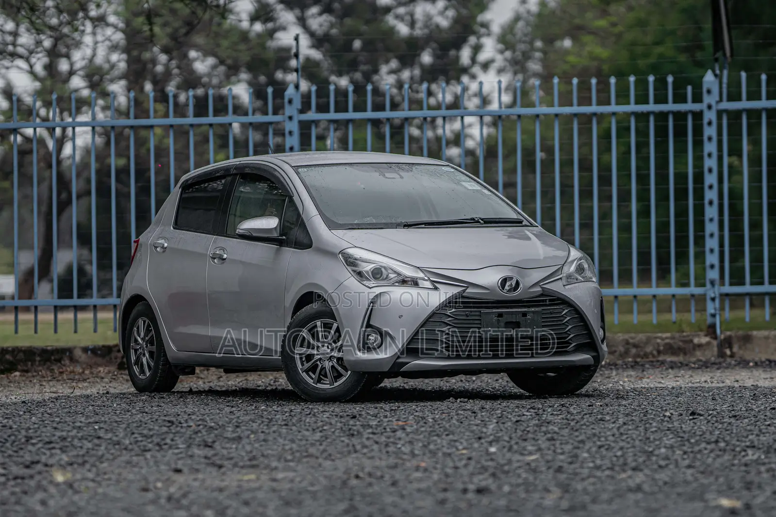 Toyota Vitz 1.3 FWD 5dr 2019 Silver