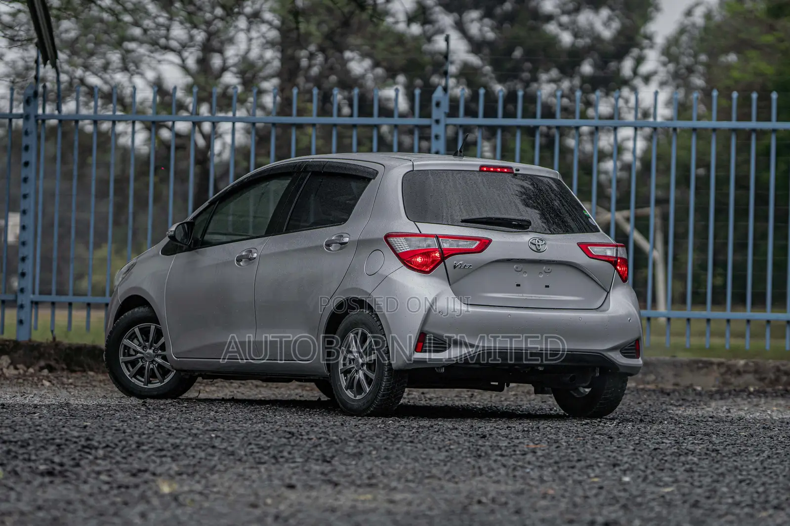 Toyota Vitz 1.3 FWD 5dr 2019 Silver