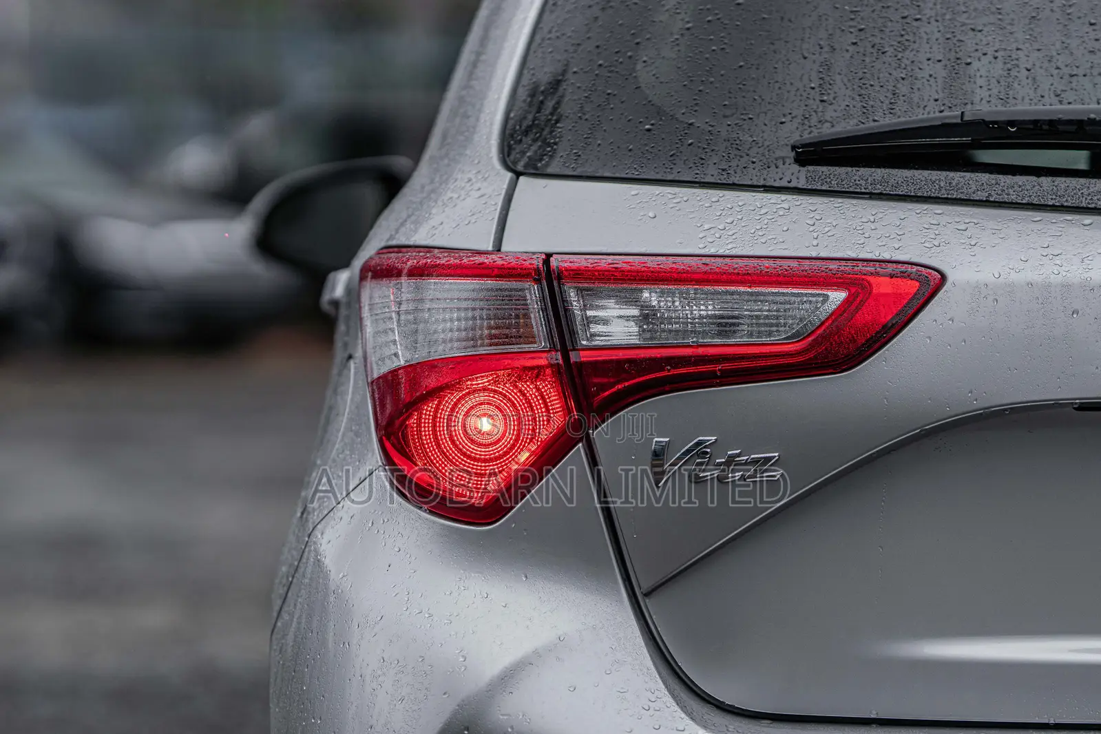 Toyota Vitz 1.3 FWD 5dr 2019 Silver