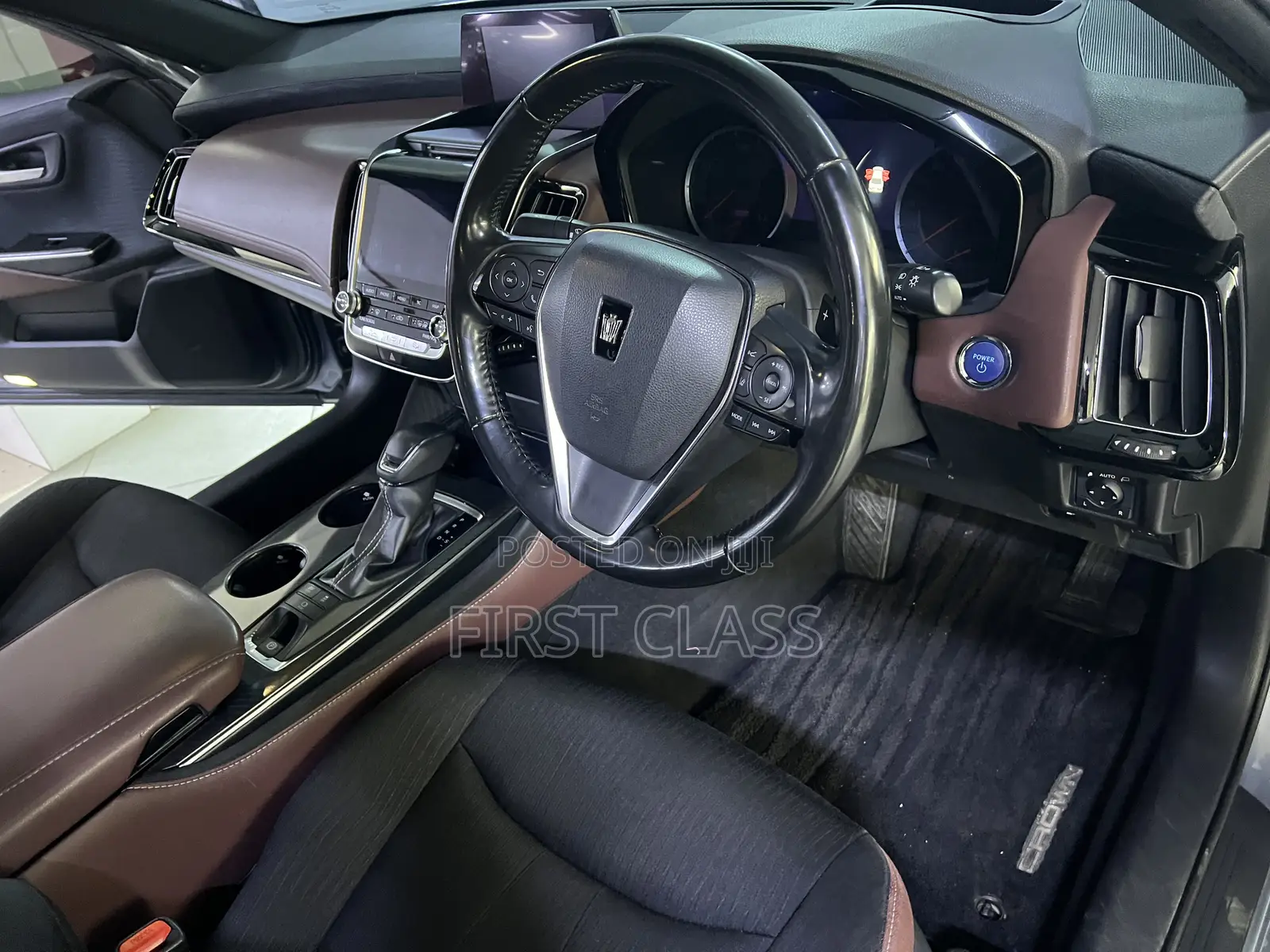Toyota Crown 2019 Gray