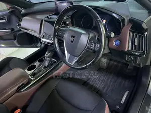 Toyota Crown 2019 Gray