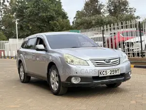 Subaru Outback 2.5i 2012 Silver