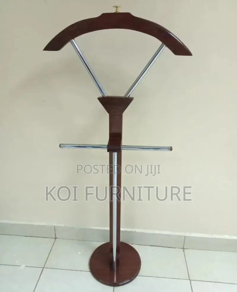 Coat Hanger : Wooden Suit Valet Stand