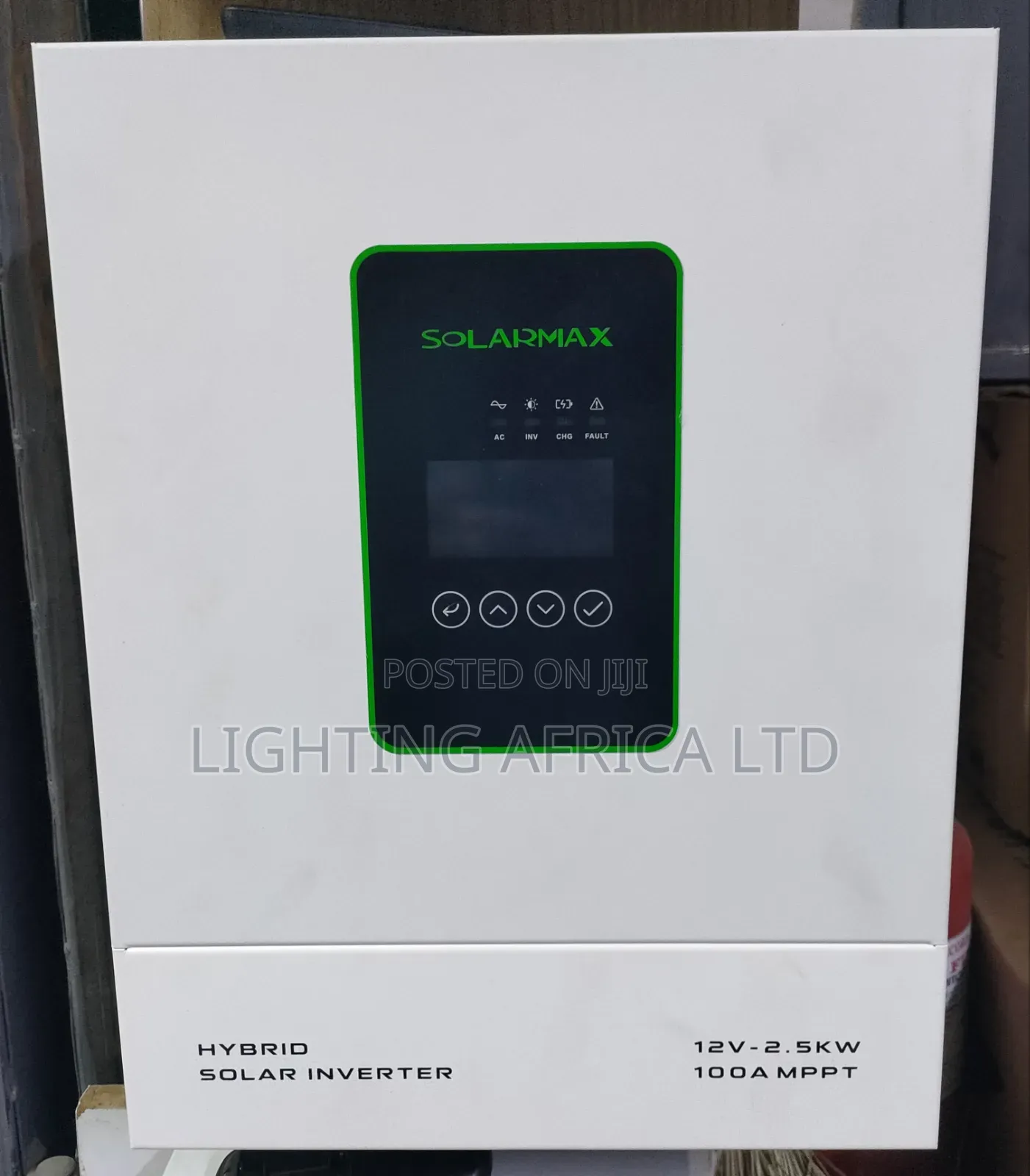 Solarmax 2.5kw - 12v Hybrid Inverter 100A MPPT Inbuilt Controller