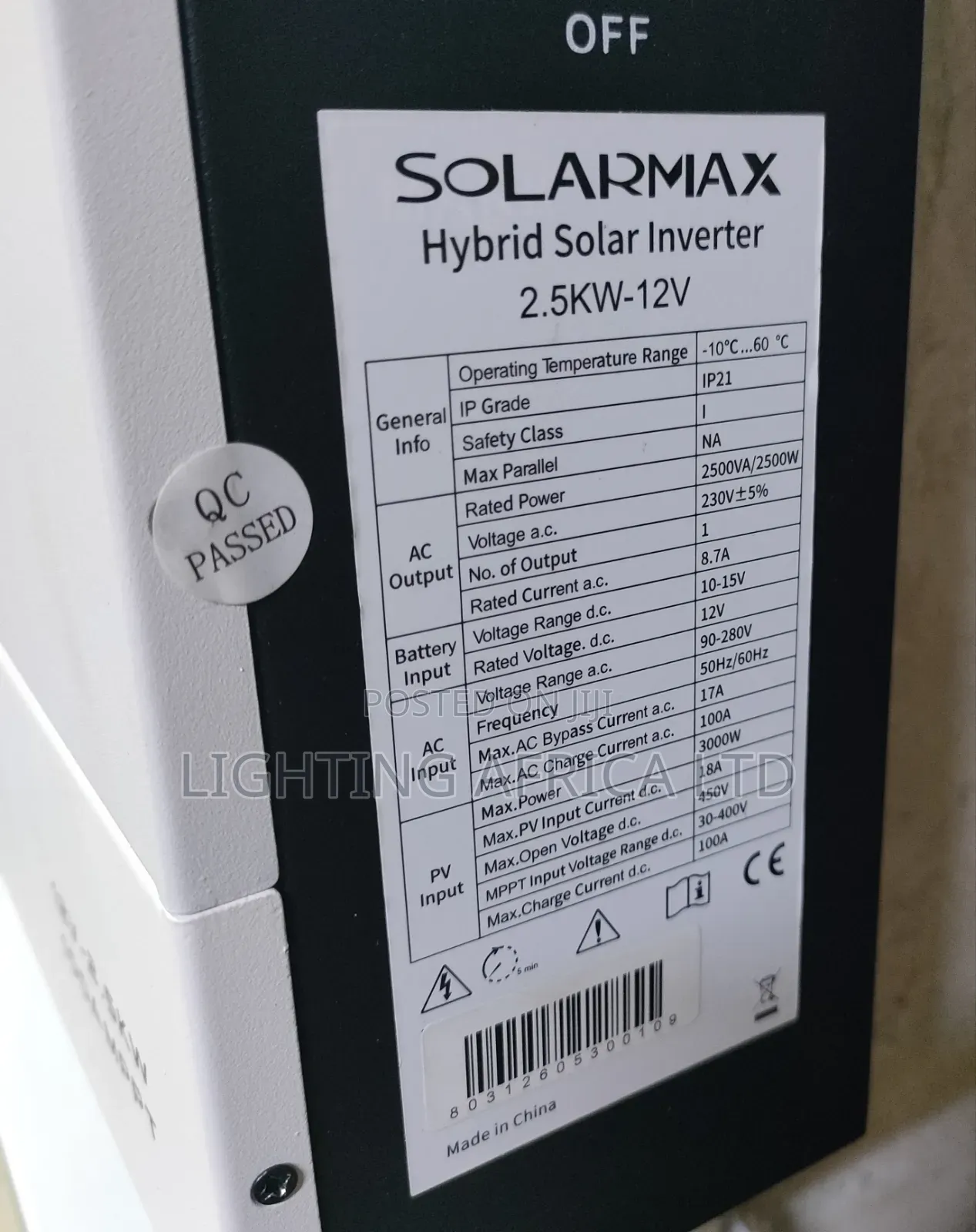 Solarmax 2.5kw - 12v Hybrid Inverter 100A MPPT Inbuilt Controller