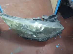 Mazda Biante 2010 Headlight
