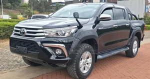Toyota Hilux 2019 Black