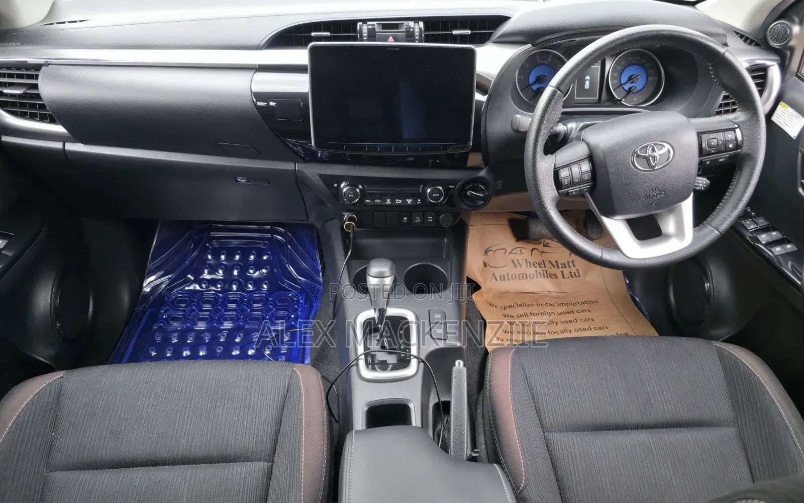 Toyota Hilux 2019 Black