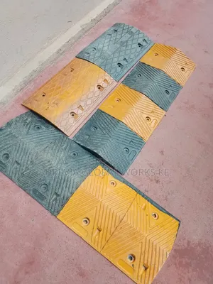 Reflective Rubber Speed Bump